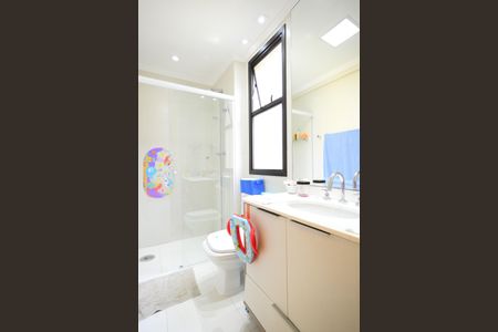 Apartamento à venda com 210m², 4 quartos e 4 vagasBanheiro Suíte 3