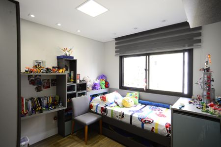 Apartamento à venda com 210m², 4 quartos e 4 vagasSuíte 2