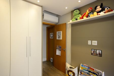 Apartamento à venda com 210m², 4 quartos e 4 vagasSuíte 3
