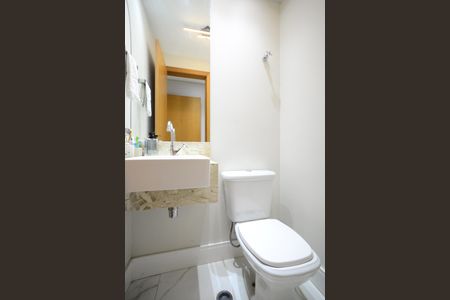 Apartamento à venda com 210m², 4 quartos e 4 vagasLavabo