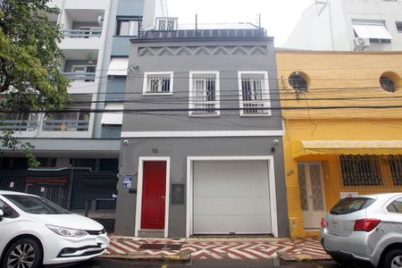 Casa para alugar com 450m², 3 quartos e 1 vagaFachada