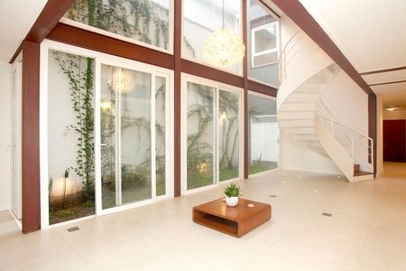 Casa para alugar com 450m², 3 quartos e 1 vagaSala