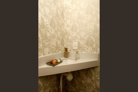 Casa para alugar com 450m², 3 quartos e 1 vagaBanheiro