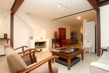 Casa para alugar com 450m², 3 quartos e 1 vagaSala