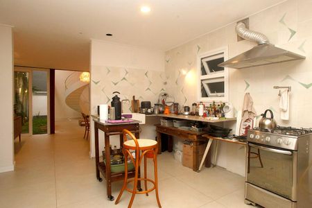 Casa para alugar com 450m², 3 quartos e 1 vagaCozinha