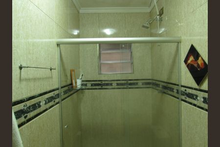 Casa à venda com 242m², 4 quartos e 4 vagasBanheiro 1