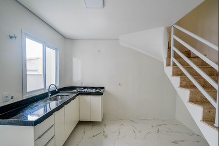 Apartamento à venda com 99m², 2 quartos e 2 vagas Apartamento à venda com 99m², 2 quartos e 2 vagasCozinha