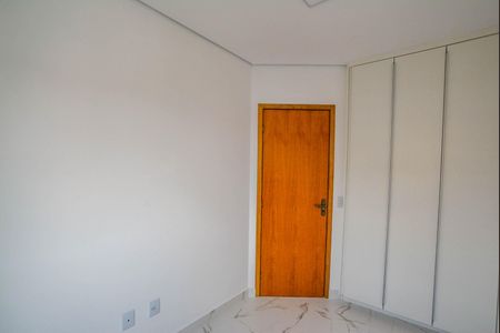 Apartamento à venda com 99m², 2 quartos e 2 vagas Apartamento à venda com 99m², 2 quartos e 2 vagasQuarto 1