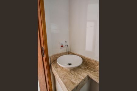 Apartamento à venda com 99m², 2 quartos e 2 vagas Apartamento à venda com 99m², 2 quartos e 2 vagasBanheiro Social