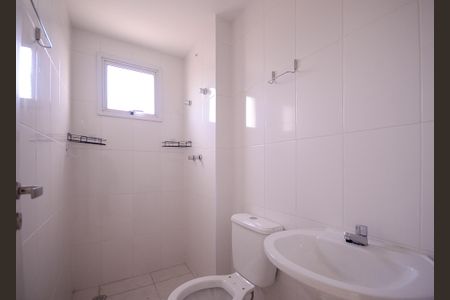 Apartamento à venda com 57m², 2 quartos e 2 vagasBanheiro do quarto 2 