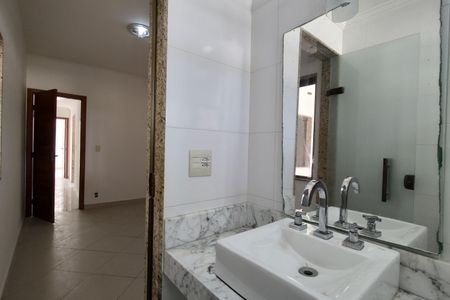 Casa à venda com 363m², 3 quartos e 4 vagasSuíte 3 Banheiro