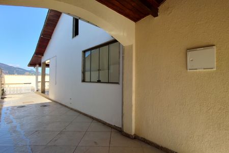 Casa à venda com 363m², 3 quartos e 4 vagasQuintal