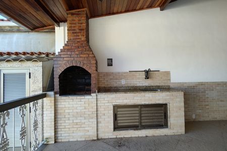 Casa à venda com 363m², 3 quartos e 4 vagasQuintal