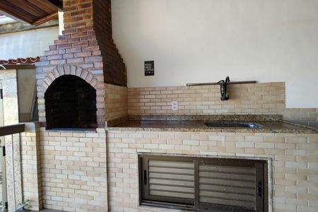 Casa à venda com 363m², 3 quartos e 4 vagasQuintal