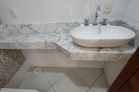 Casa à venda com 363m², 3 quartos e 4 vagasLavabo