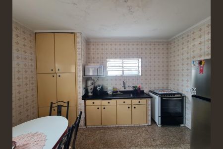 Casa à venda com 492m², 2 quartos e 5 vagasCozinha