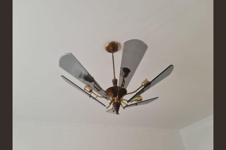 Casa à venda com 492m², 2 quartos e 5 vagasSala