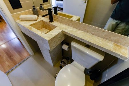 Apartamento para alugar com 47m², 2 quartos e 1 vaga Apartamento para alugar com 47m², 2 quartos e 1 vagaBanheiro