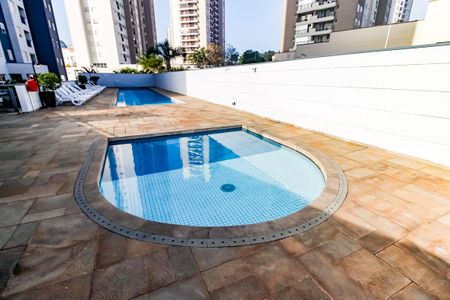 Apartamento para alugar com 47m², 2 quartos e 1 vaga Apartamento para alugar com 47m², 2 quartos e 1 vagaÁrea comum - Piscina
