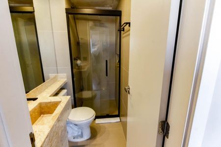 Apartamento para alugar com 47m², 2 quartos e 1 vaga Apartamento para alugar com 47m², 2 quartos e 1 vagaBanheiro