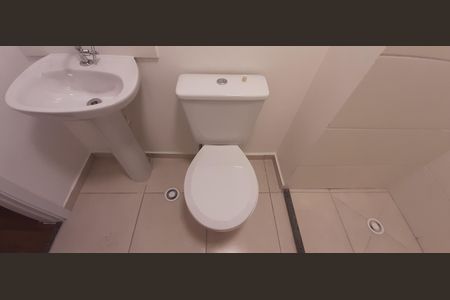 Apartamento à venda com 55m², 2 quartos e 1 vaga Apartamento à venda com 55m², 2 quartos e 1 vagaBanheiro Social