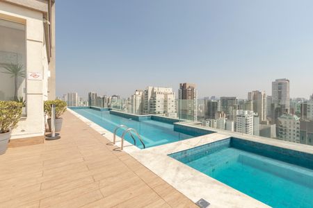 Studio à venda com 43m², 1 quarto e 1 vagaPiscna