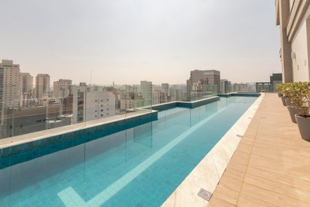 Studio à venda com 43m², 1 quarto e 1 vagaPiscina