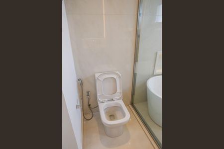 Apartamento à venda com 210m², 3 quartos e 2 vagasBanheiro da Suíte 1