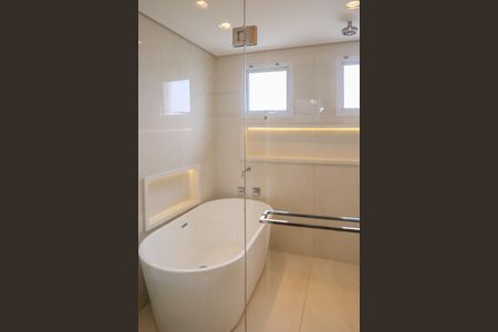 Apartamento à venda com 210m², 3 quartos e 2 vagasBanheiro da Suíte 1