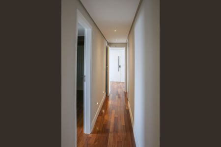 Apartamento à venda com 210m², 3 quartos e 2 vagasCorredor