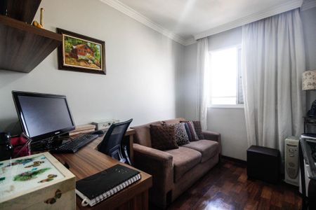 Apartamento à venda com 134m², 3 quartos e 2 vagasQuarto 2