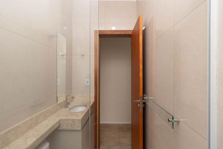 Casa à venda com 100m², 3 quartos e 2 vagasBanheiro Social