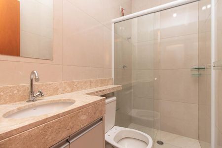 Casa à venda com 100m², 3 quartos e 2 vagasBanheiro da Suíte