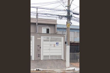 Casa à venda com 100m², 3 quartos e 2 vagasFachada