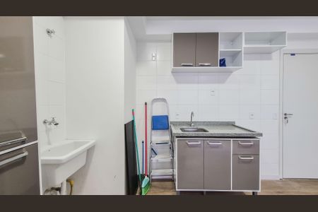 Apartamento para alugar com 34m², 2 quartos e sem vaga Apartamento para alugar com 34m², 2 quartos e sem vagaCozinha e Área de Serviço