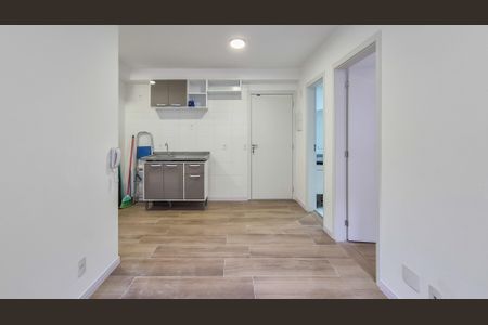 Apartamento para alugar com 34m², 2 quartos e sem vaga Apartamento para alugar com 34m², 2 quartos e sem vagaSala