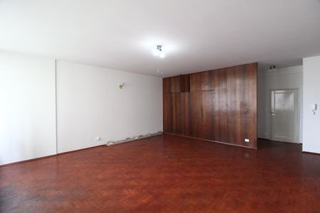 Apartamento para alugar com 158m², 3 quartos e sem vagaSala