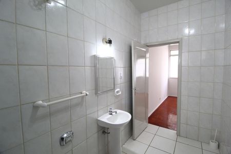 Apartamento para alugar com 158m², 3 quartos e sem vagaBanheiro da Suíte