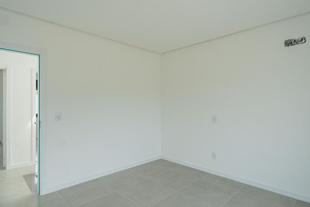 Casa de condomínio à venda com 115m², 3 quartos e 2 vagasSuíte