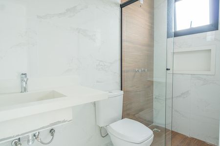 Casa de condomínio à venda com 115m², 3 quartos e 2 vagas Casa de condomínio à venda com 115m², 3 quartos e 2 vagasBanheiro da Suíte