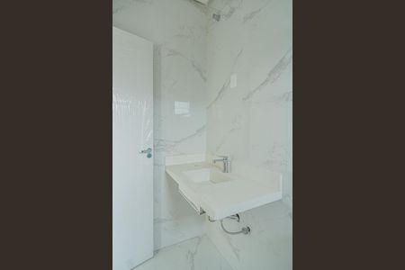 Casa de condomínio à venda com 115m², 3 quartos e 2 vagas Casa de condomínio à venda com 115m², 3 quartos e 2 vagasBanheiro da Suíte