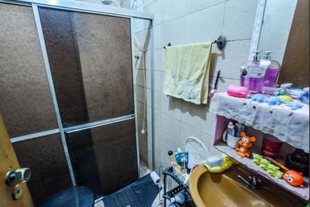 Casa à venda com 240m², 2 quartos e 2 vagasBanheiro