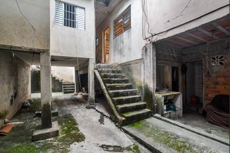 Casa à venda com 240m², 2 quartos e 2 vagasQuintal