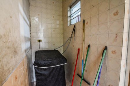 Casa à venda com 240m², 2 quartos e 2 vagasCozinha e Área de Serviço