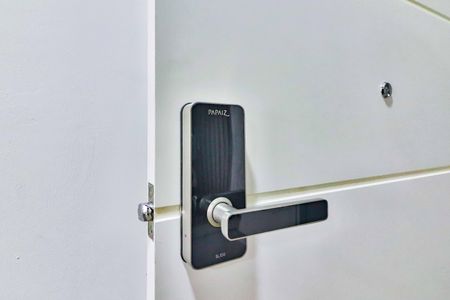 Studio à venda com 26m², 1 quarto e sem vaga Studio à venda com 26m², 1 quarto e sem vagaFechadura