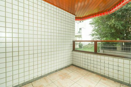 Apartamento à venda com 237m², 3 quartos e 2 vagasVaranda da Suíte