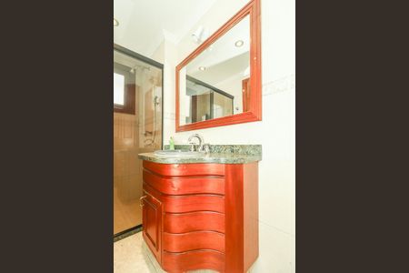 Apartamento à venda com 237m², 3 quartos e 2 vagasBanheiro da Suíte 2