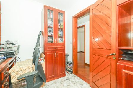 Apartamento à venda com 237m², 3 quartos e 2 vagasEscritório