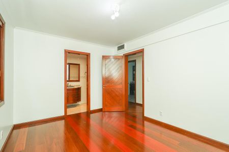 Apartamento à venda com 237m², 3 quartos e 2 vagasQuarto Suíte 3