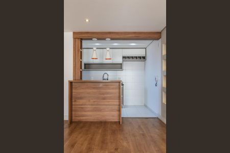Apartamento para alugar com 75m², 2 quartos e 2 vagas Apartamento para alugar com 75m², 2 quartos e 2 vagasCozinha